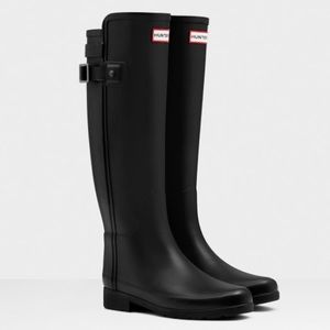 Women’s Slim Fit Black Strap Hunter Rain Boots